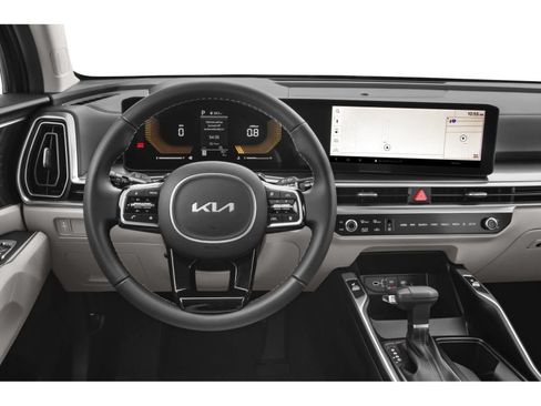 Used 2024 Kia Sorento EX w/ Panoramic Sunroof Package FWD image 4
