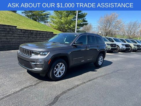 Used 2022 Jeep Grand Cherokee Limited image 9