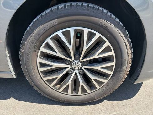 Used 2019 Volkswagen Jetta SE FWD image 9