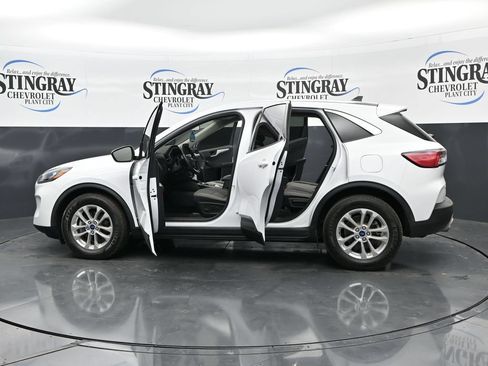 Used 2022 Ford Escape SE w/ Convenience Package FWD image 37