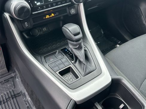 Certified 2025 Toyota RAV4 LE image 23