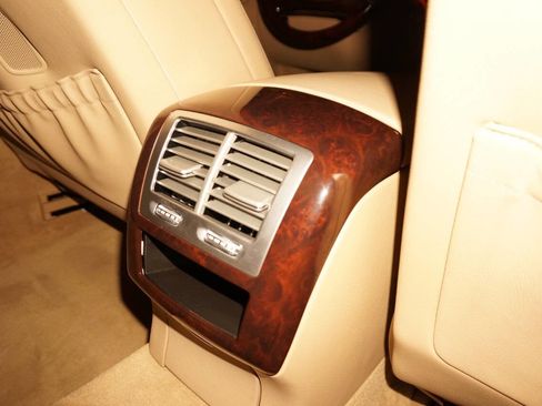 Used 2013 Mercedes-Benz S 550 image 32