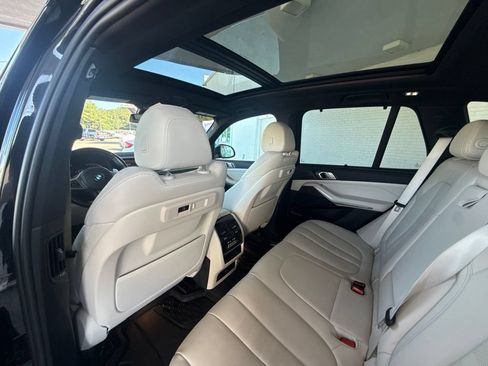 Used 2022 BMW X5 sDrive40i w/ M Sport Package RWD image 39