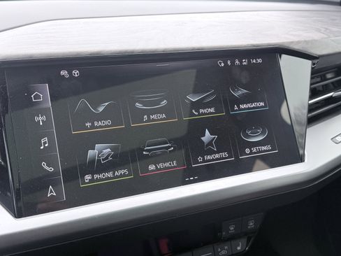 Used 2023 Audi Q4 e-tron Premium Plus w/ Premium Plus image 35