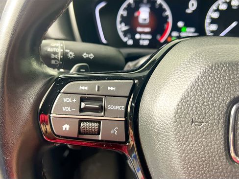 Used 2024 Honda Civic Sport image 17