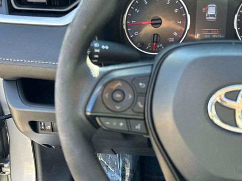 Used 2022 Toyota RAV4 LE image 26