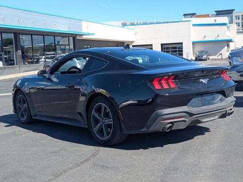 Used 2025 Ford Mustang Coupe RWD image 7