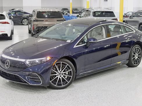 Used 2023 Mercedes-Benz EQS 580 4MATIC Sedan image 7