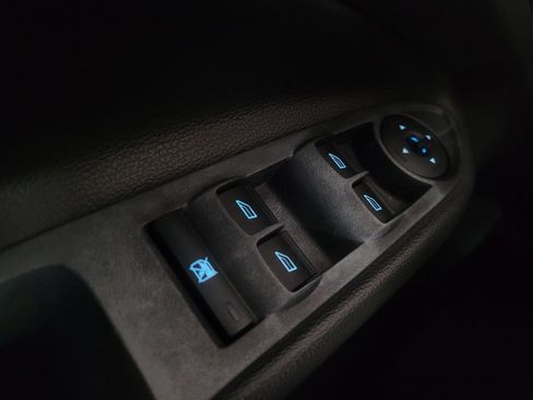 Used 2017 Ford Escape S FWD image 27