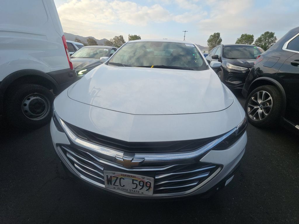 Used 2024 Chevrolet Malibu LT FWD image 2