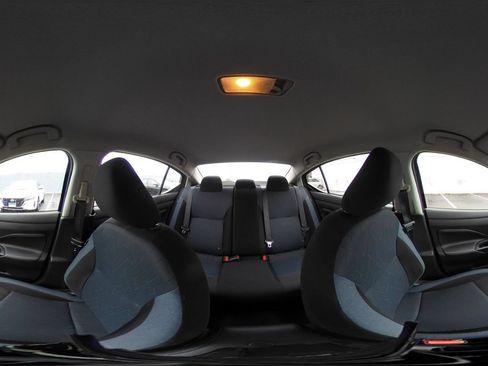 Used 2025 Nissan Versa SV FWD image 40