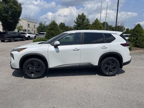 New 2026 Nissan Rogue SV AWD/4WD image 6