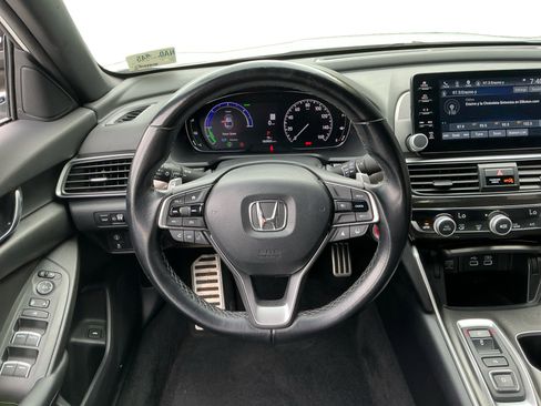 Used 2022 Honda Accord Sport image 12