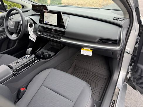 New 2026 Toyota Prius LE image 42