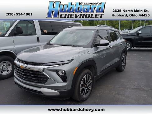 Used 2024 Chevrolet TrailBlazer LT w/ Convenience Package AWD/4WD image 1