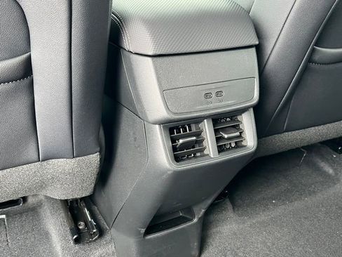 New 2026 Chevrolet Equinox LT w/ Convenience Package II image 33