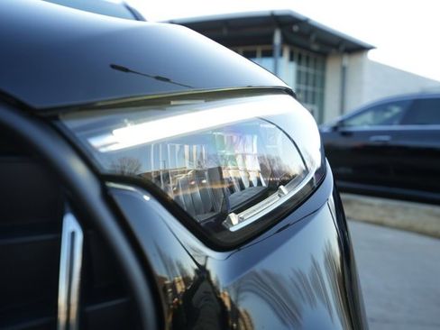 Certified 2025 Mercedes-Benz GLC 43 AMG 4MATIC image 13