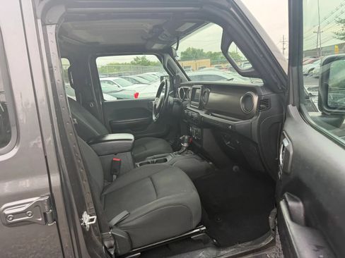Used 2021 Jeep Wrangler Unlimited Sport AWD/4WD image 11
