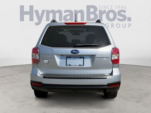 Used 2015 Subaru Forester 2.5i Premium AWD/4WD image 4