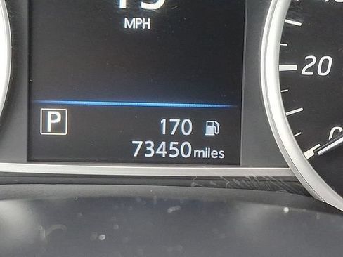 Used 2019 Nissan Sentra SR FWD image 12