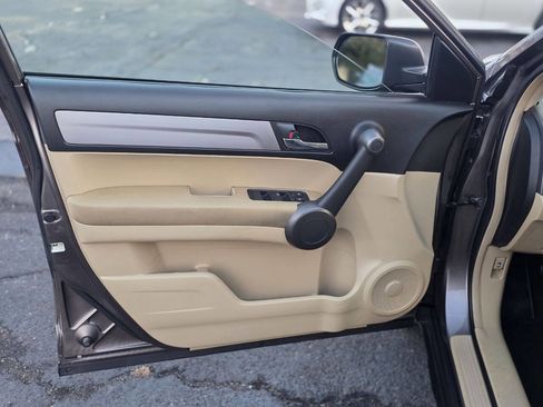 Used 2011 Honda CR-V SE image 9