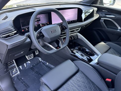 New 2026 Audi SQ5 Premium Plus AWD/4WD image 15