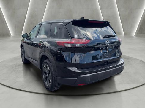 Used 2025 Nissan Rogue SV AWD/4WD image 5