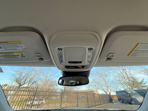 Used 2024 Buick Envision Sport Touring image 28