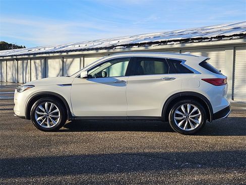Used 2020 INFINITI QX50 Luxe w/ Cargo Package image 2