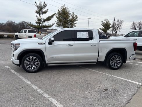 Used 2024 GMC Sierra 1500 Denali image 18