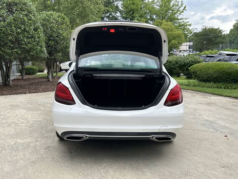 Used 2019 Mercedes-Benz C 300 Sedan image 8