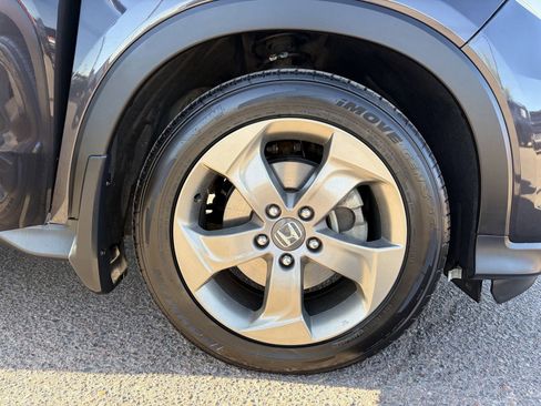 Used 2018 Honda HR-V EX image 10