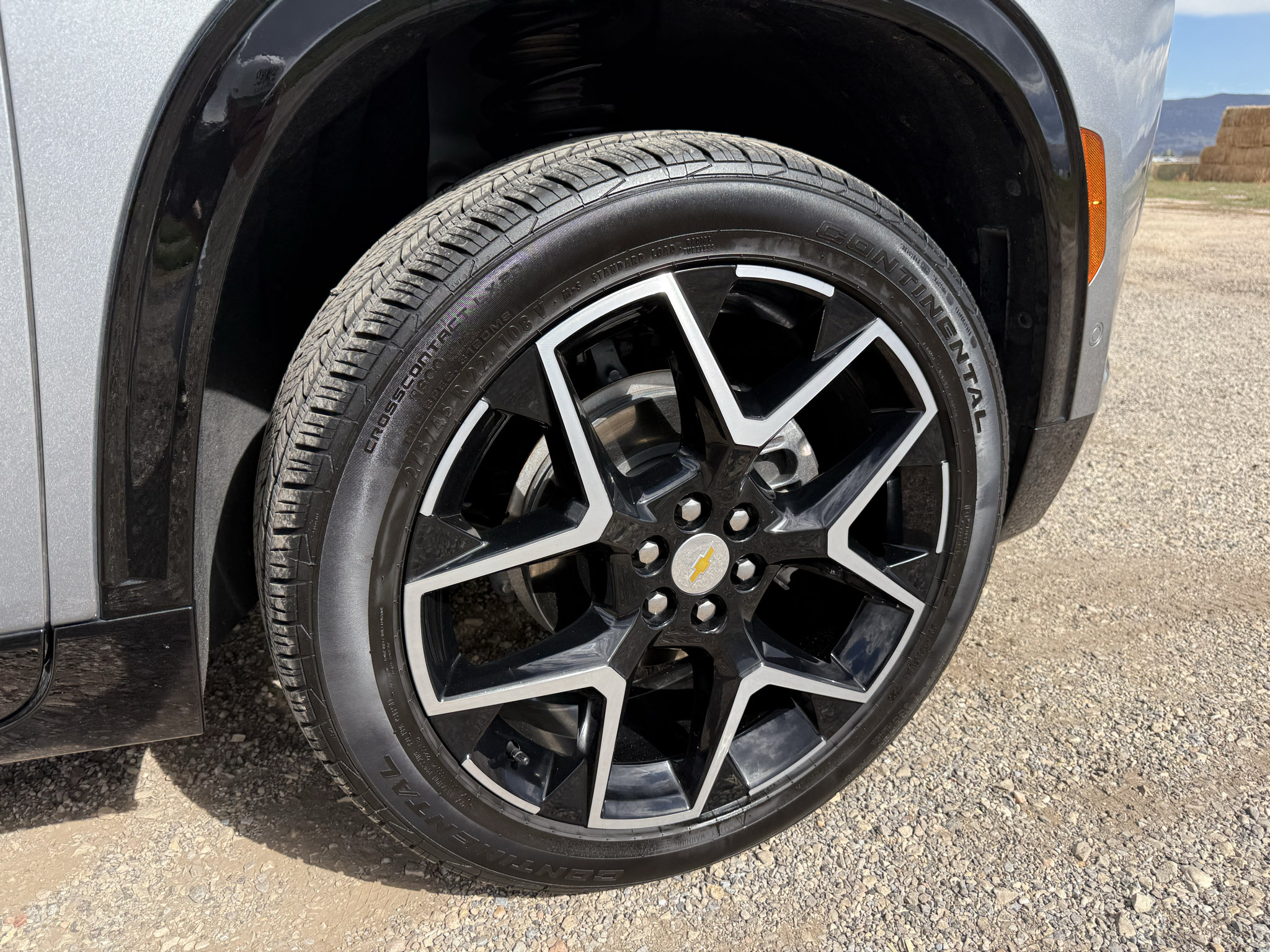 Used 2025 Chevrolet Traverse High Country AWD/4WD image 9