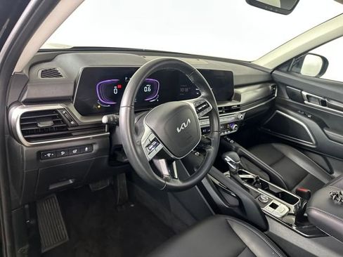 Used 2025 Kia Telluride S image 13