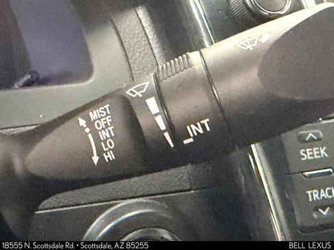 Used 2012 Toyota Camry SE w/ Leather Pkg FWD image 27