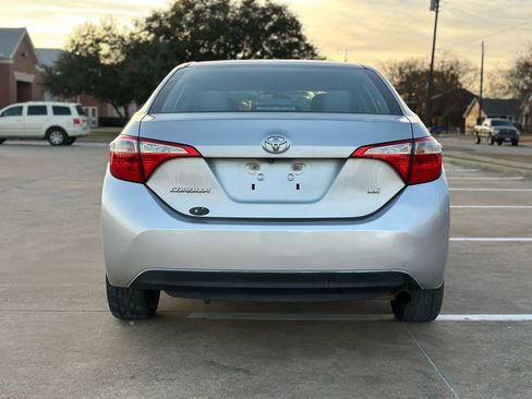 Used 2015 Toyota Corolla LE image 6