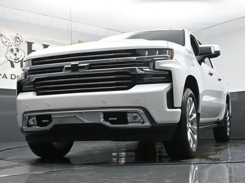 Used 2021 Chevrolet Silverado 1500 High Country w/ Technology Package AWD/4WD image 55
