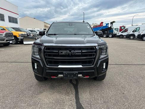 Used 2021 GMC Yukon XL AT4 w/ Rear Media and Nav Package AWD/4WD image 8