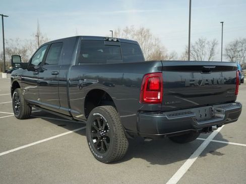 New 2026 RAM 2500 Laramie AWD/4WD image 6