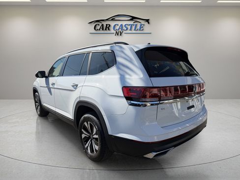 Used 2024 Volkswagen Atlas SE AWD/4WD image 11