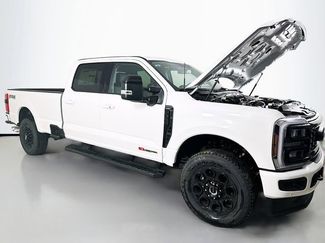 New 2026 Ford F350 Lariat w/ Black Appearance Package 360° Tour