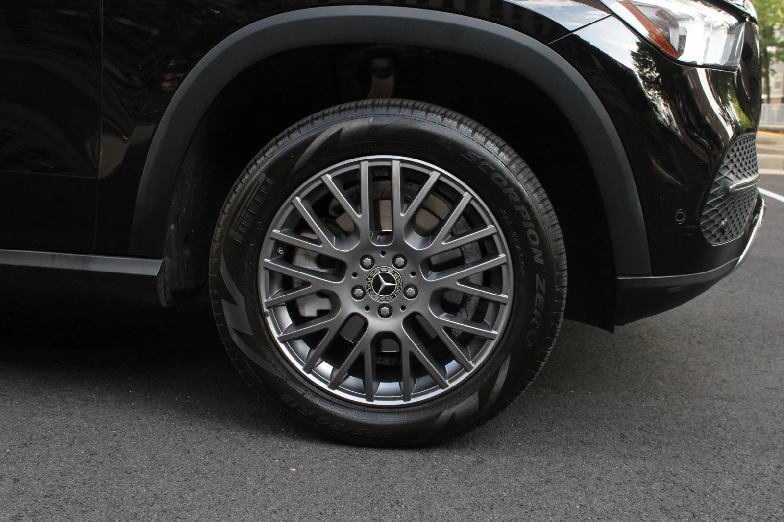 Used 2022 Mercedes-Benz GLE 350 image 4