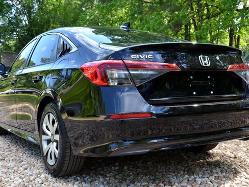 Used 2022 Honda Civic LX image 7
