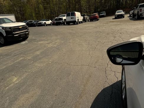 Used 2022 Ford Escape SE FWD image 11