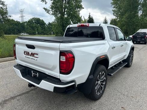 Used 2023 GMC Canyon Denali AWD/4WD image 3