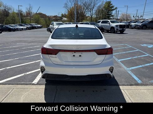 Used 2024 Kia Forte LXS FWD image 6