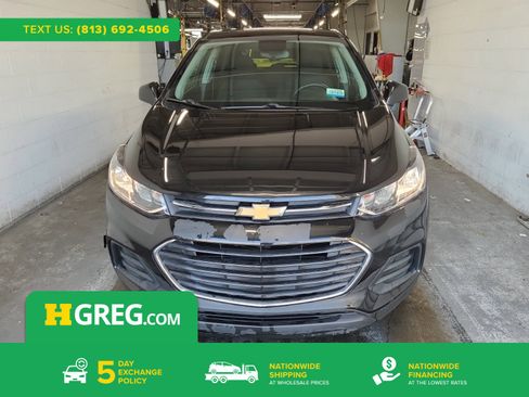 Used 2021 Chevrolet Trax LS w/ Tint and Cruise Package FWD image 1