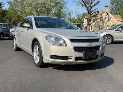 Used 2012 Chevrolet Malibu LS FWD image 1