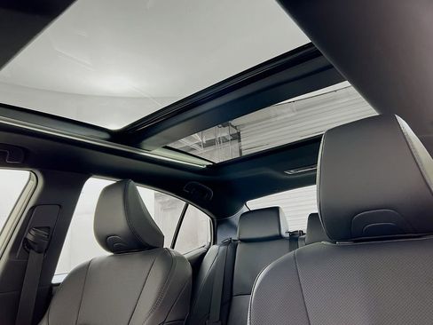 Used 2025 Toyota Camry XSE image 14