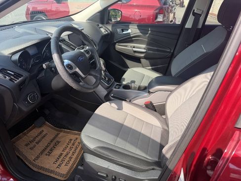 Used 2014 Ford Escape SE w/ Equipment Group 201A FWD image 8